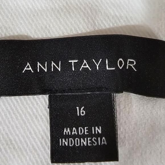 Ann Taylor The Easy Straight Jeans White Size 16 - Picture 6 of 7